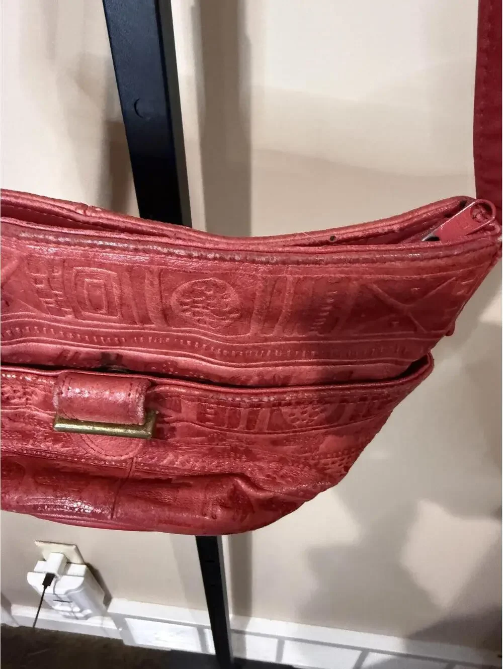 Red Embossed Leather Women's Shoulder Bag Vintage 90s
